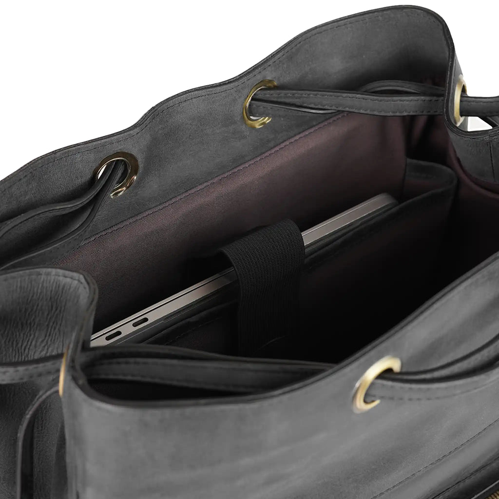 VALANTI leather laptop backpack with padded compartment for up to 15.6-inch laptop